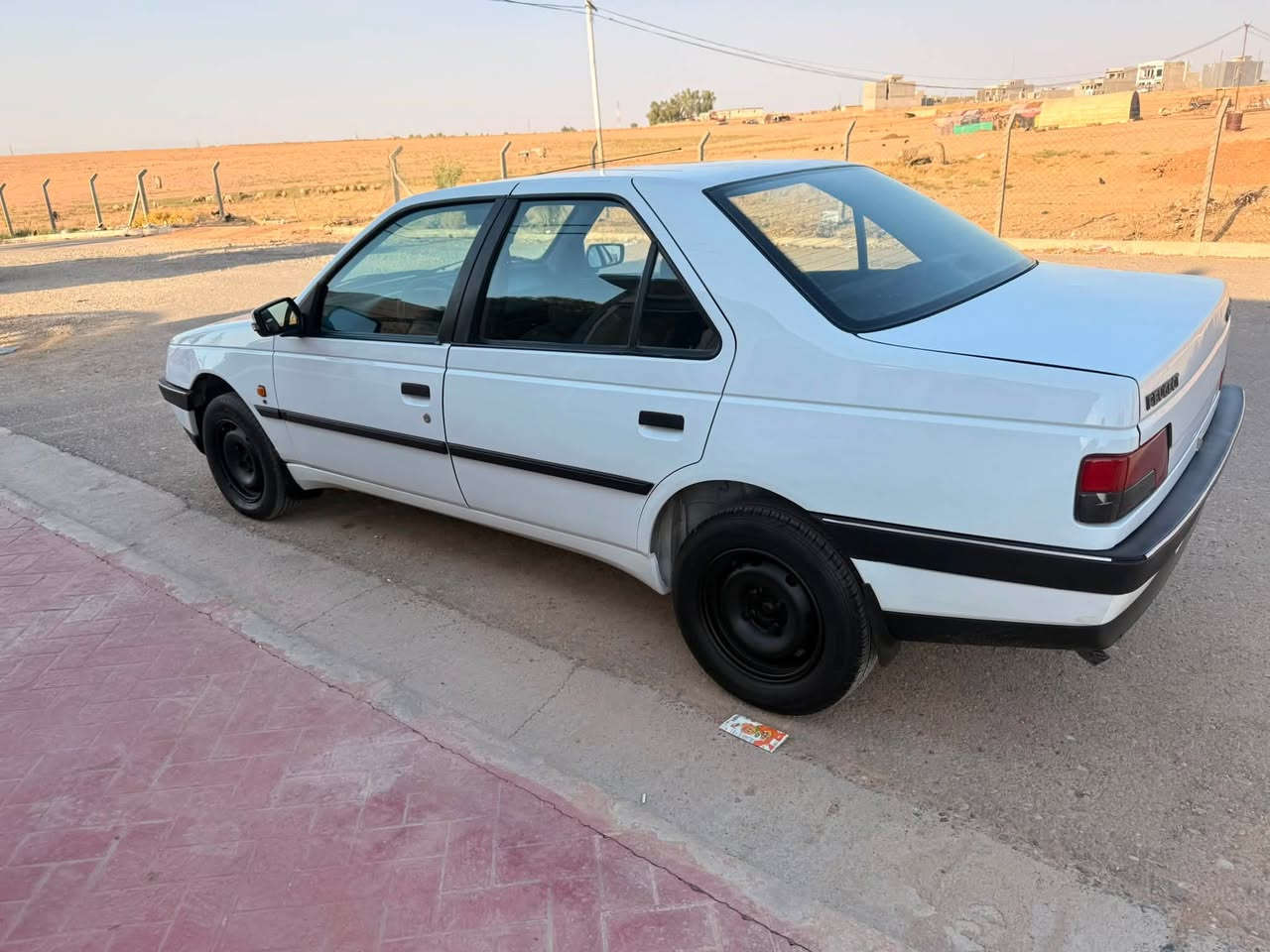 بيجو 2012 
بدون صبغ فقط شبر يم البك ليت 
تبريد ثلج بدرن اي نقص طخم جديد تايات جديده 
سعر 48 بي مجال بسمي 
سياره جديده احلى من الصور تجي وتشوف بعينك
***********
