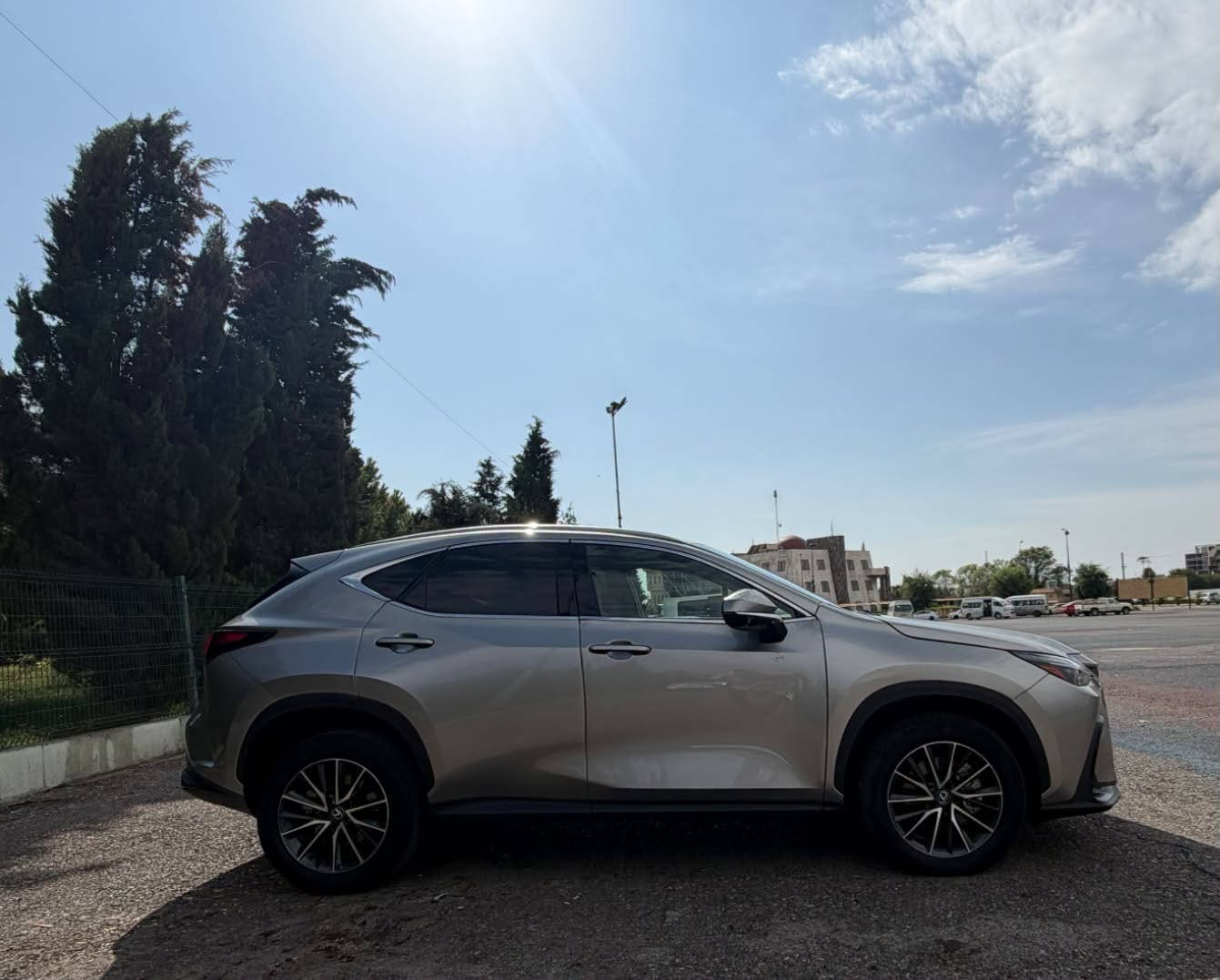 لكزس NX350 • ماشيا ٨٠٠٠ • عنوان اربيل