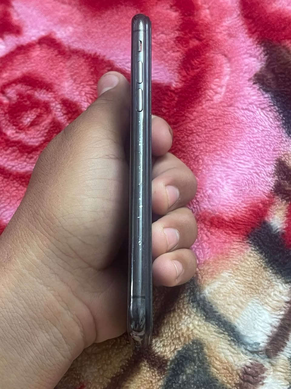 آيفون XS ٦٤ • بطارية ٧٤٪ • كلشي أصلي