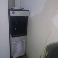 ثلاجة • يثلج • باب مفصوخ