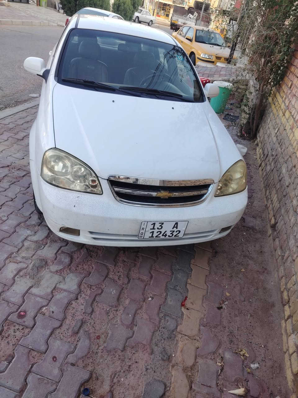 أوبترا 2010 سنويه 2031 بسمي محرك وكير هسه شادهن سياره ماشيه190Km حداديه جديده تخم تاير جديد ماذب عليههه ربع سعر ٧٤ وبيه مجال***********
