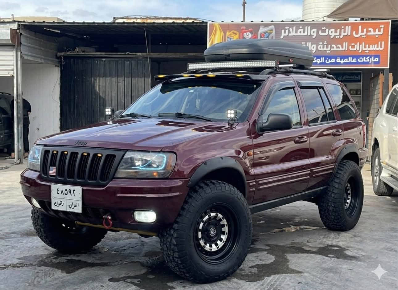 شيروكي ٢٠٠٠ • محرك V8 • كاميرا خلفية