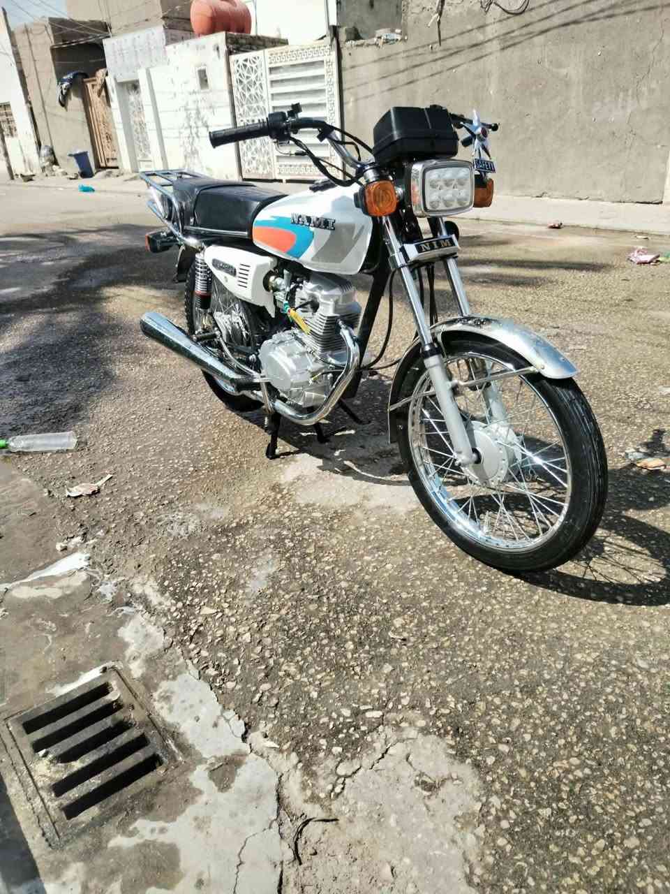 سلام عليكم شباب دراجه سكنر موديل 25 دراجه بل جيس سعر 700 وبيه مجال بصيط ***********
