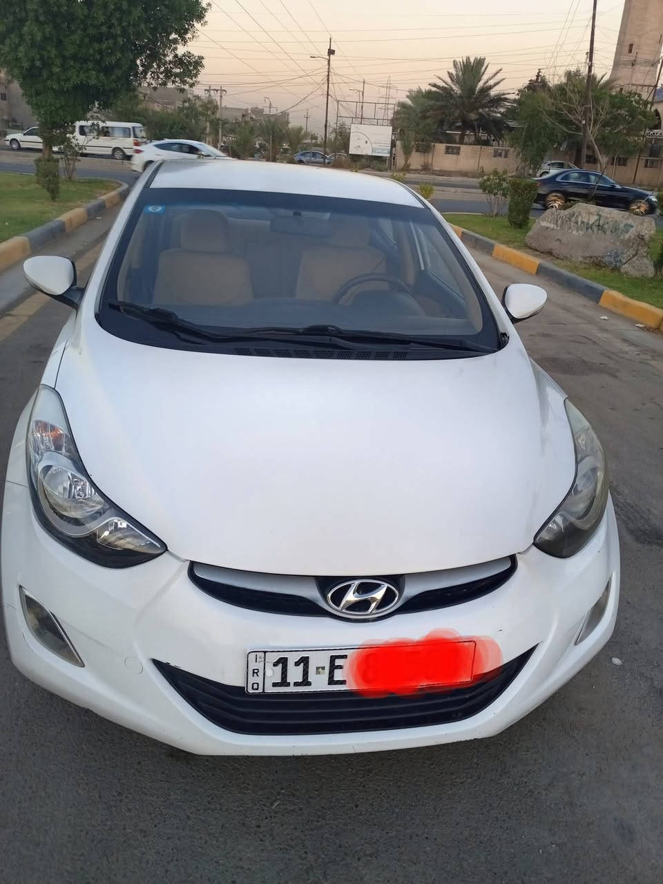 *********** النترا خليجي 2013
جاملغ امامي صبغ فقط محرك 1600 ممفتوح شركه باسمي بغداد ماشيه 72 الف 
بشده او مراوس بالنترا موديل اعلى 
السياره مابيه اي نقص تدفئه تبريد 
على وظع الشركه

نص مكتوب في الصور:
- ٠٧٩٠٥٠٠٠٦٣
