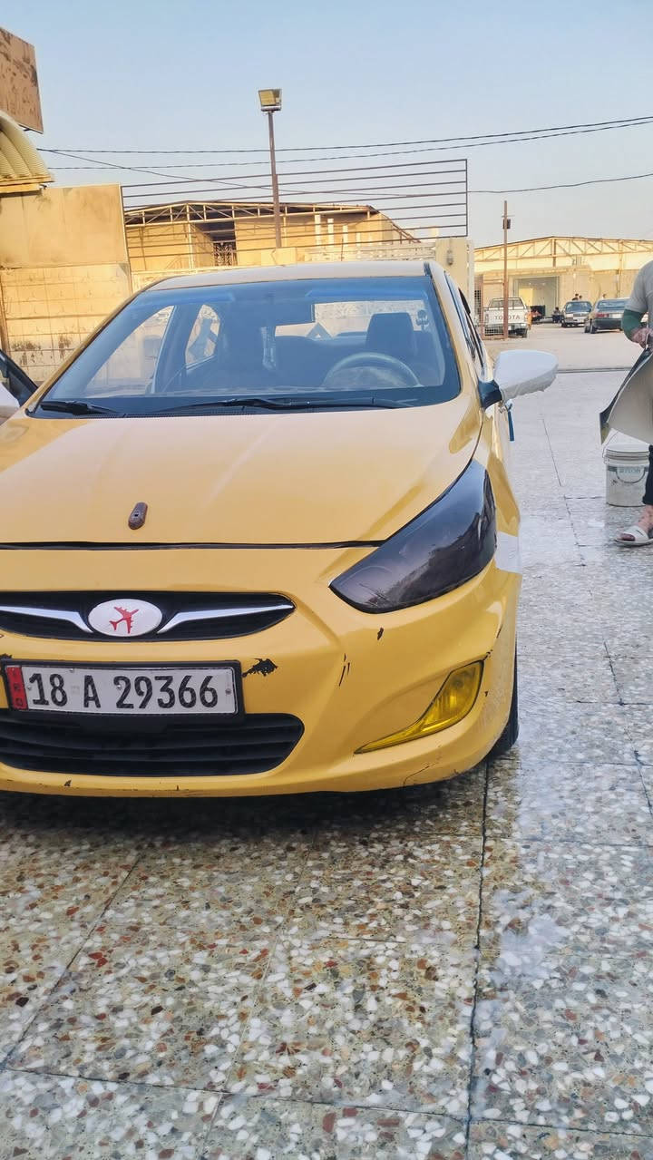 أكسنت 12 خليجي
1600
كير مكينه كارتون 
تبريد منضومه كامله جديد
طخم تاير ابو الخط 
حداديه 100%
شاشة 
داخل خليه 
سقف مغلف 
اشاير زنون
زنون عالي ناصي 
ضربتها بالجاملغ الخلفي
رقم انكليزي 
سنويه لل2031
تحويل مباشر 
مكاني ناصريه سوق الشيوخ 
***********
