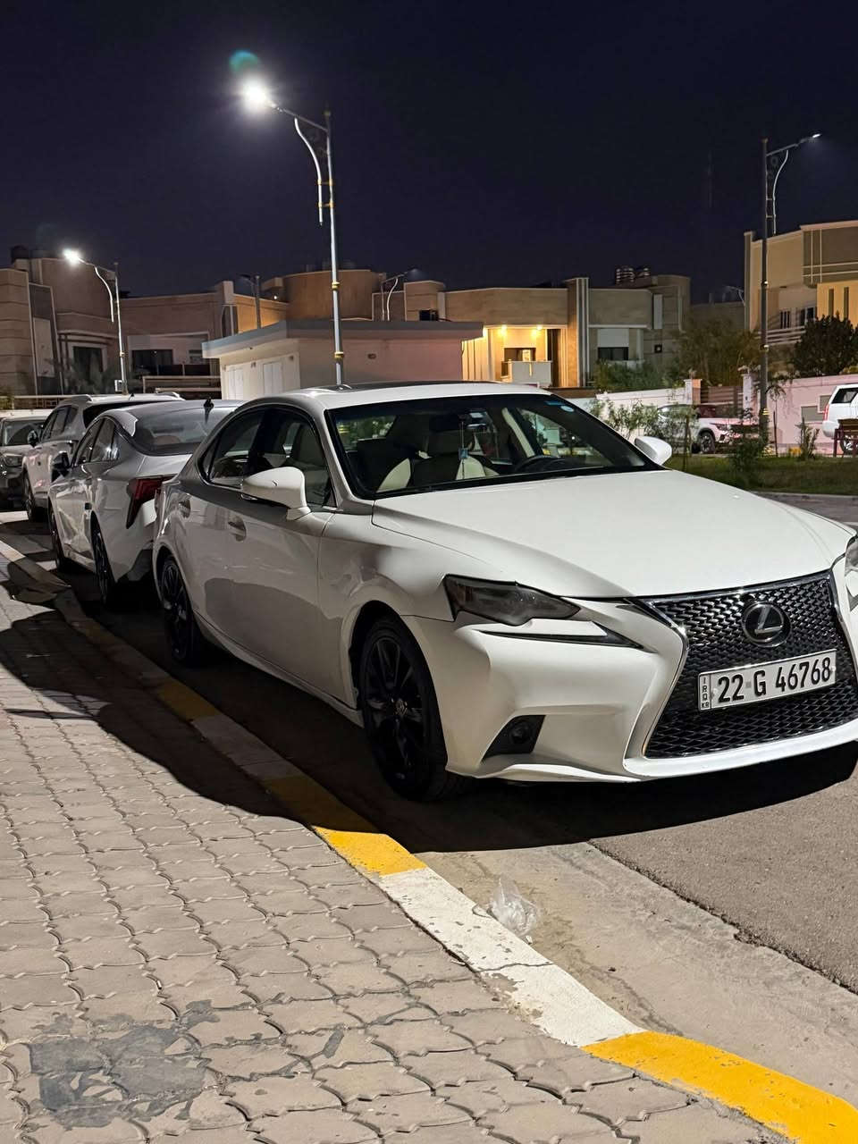 السلام عليكم ورحمة الله وبركاته اخوان 
Lexus is200t 2016 للبيع
المواصفات 
محرك 2000t تيربو 
كير ٨ نمر 
شاشه وكامرة 
كشنات جلد اوف وايت 
بصمه 
فتحة بالقمارة 
دفع خلفي اكسل
 ويل كب ١٧ مع تخم تاير جديد 
السنوية ما ساقطه وشرط التحويل 
السيارة جاهزة كمحرك وكير وبيها صدر امامي جديد 
وحادثها واضح امامكم والصبغ هم واضح بالسونار 
السعر ١٣٢ ورقه وبيها مجال جدا بسيط 
ومكانها كربلاء للاستفسار الاتصال 
***********
والسعر ١٣٢ ورقة وبيها مجال جدا بسيط

