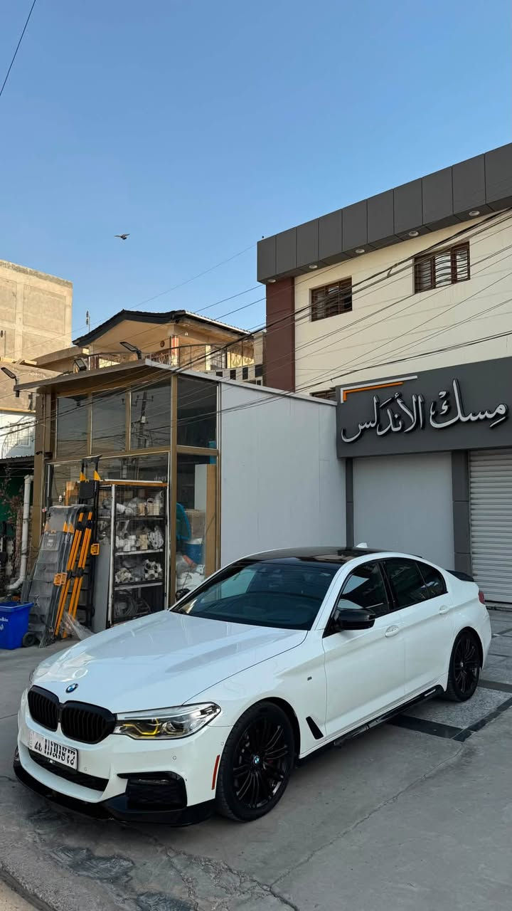 كلين تايتل 540i 2019

دفع خلفي
ماشيه ٦٦ الف ميل
فول مواصفات
كشنات تدفئه وتبريد ومساج
خمس بردات
داتا شو
بيبان شفط
كشنات ٧٠٠ الكبار
وباقي المواصفات المعروفه
عليها برمجه بوبكورن يم منتظر اوتو وكل سيرفسها وصيانتها يم منتظر اوتو

***********
