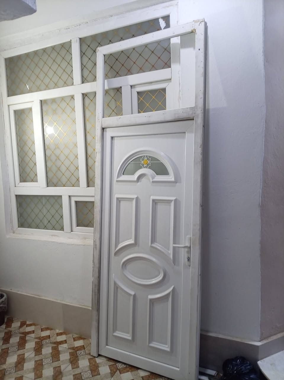 باب • للبيع