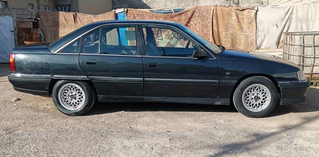 اوميكا حجم 20 للبيع لون اسود سنوية جديدة رقم انكليزي رقم كركوك بطاقة بانزين موجود سيارة كلشي بيها شغال وتايرات جدد واكسل خفيف ابو براد عليها سيارة حلوة ونضيفة بطارية جديدة لايتات زنون ابيض سعر 38 بيها مجال للطيبين رقم الهاتف او الواتساب 
***********