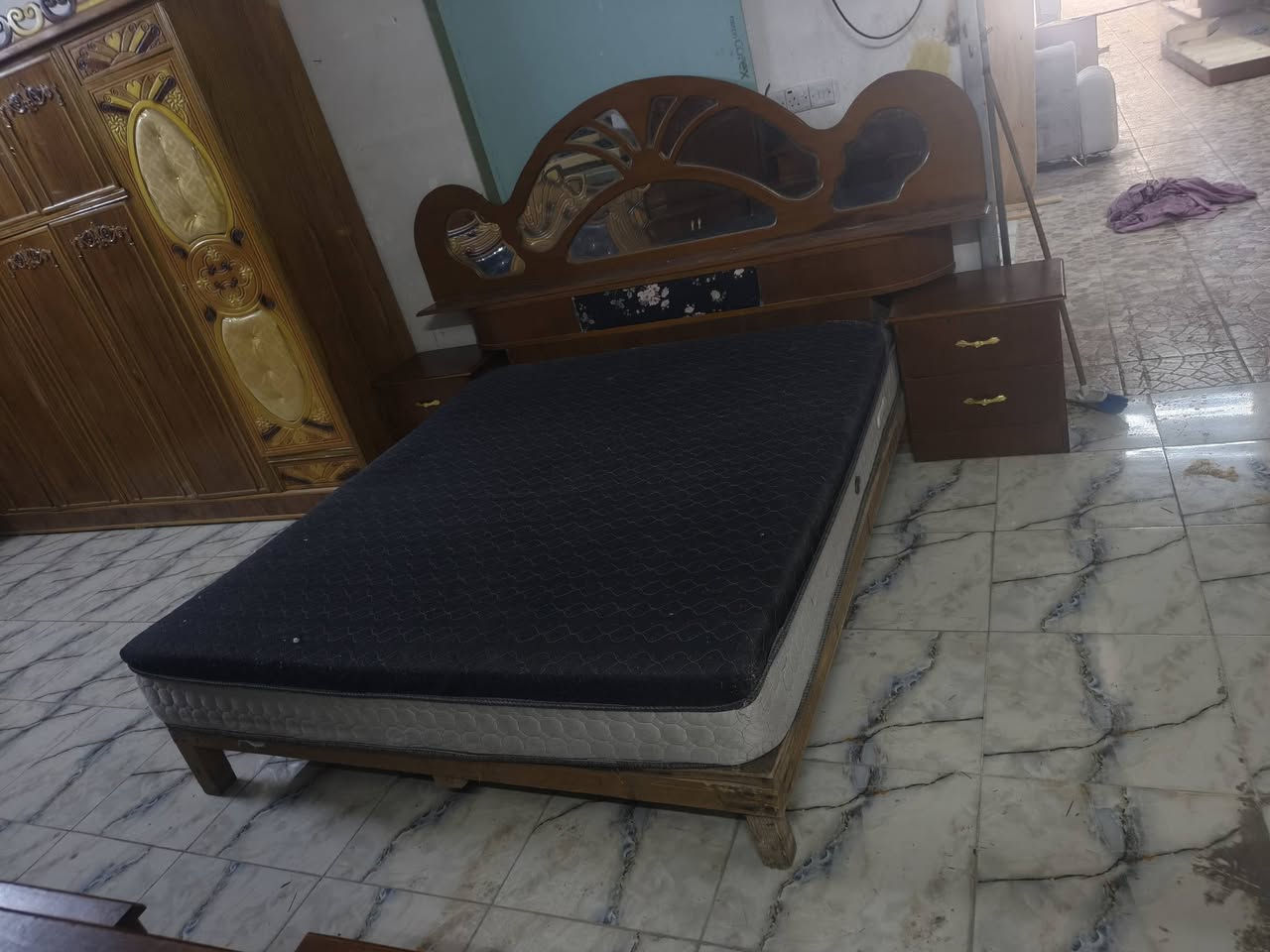 غرفة نوم • ٦ قطع • كنتور 5 أبواب