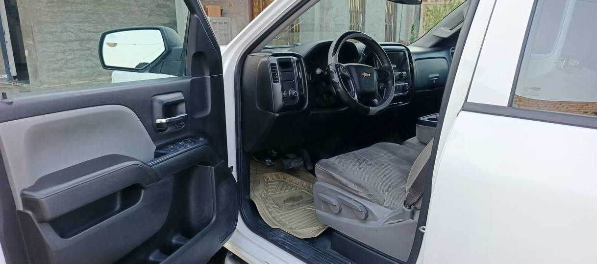 سلفرادو ٢٠١٧ أربيل صبغ قطعتين جاهزه من كل النواحي مكينه ٦ بيع أو مراوس مكان فلوجه ***********
