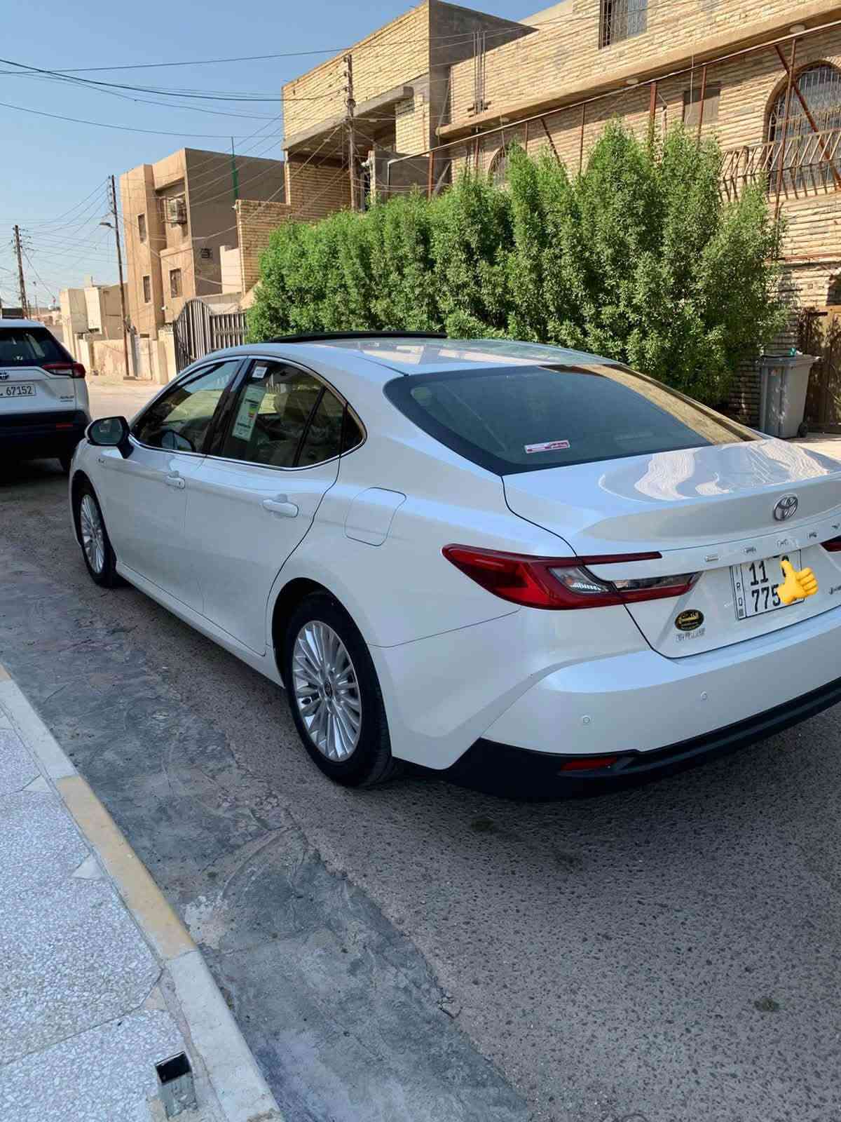 تويوتا كامري 2025 هايبرد عبد اللطيف ياباني اصلي
خليجي  فول 1/1
اعلى فئه السياره جديده 
فتحه برده خلفيه لايت اوتو كرسي كهرباء السياره فول مواصفات 
رقم بغداد الدولي بأسمي 
سعة المحرك 2.5l 
 السياره بدون صبغ ولا حادث
ماشيه 54 
على إيد وحده من الزيرو 
السعر 245
مكانها البياع
***********
