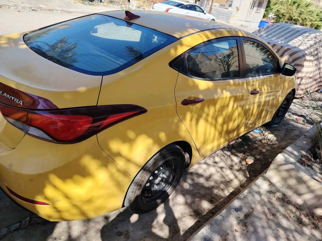 انترا للبيع ٢٠١٦ رقم بغداد بيه طخات بصيطه بدون دواخل كير محرك حداديه كهربائيات تبريد كفاله السعر ٧٧ ورقه السيارة ب كربلاء رقم الهاتف ***********
