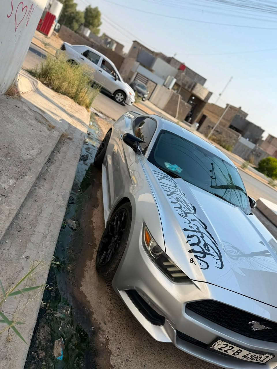 موستنك 2015 V6 3700
السياره جديده بمعنى الكلمه 

وعلى إيدي فقط 

السياره صفحتين صبغ بدون حادث وبدون ضرر شرط 

لا شواصي ولا لغد 

ماشيه 106 كليو 

محرك وكير خير من الله 

رقم جديد وهزه جديد تحويل مباشر 

ويلا تو سايز وكاله اصلي 

تايات جدد صار سبوع من شديتو 

عليها سستم صوت كزوز ✈️✈️

السعر 130ورقه وبيها مجال 

مكان الموصل الأيسر 

*********** اتصال أو واتساب
