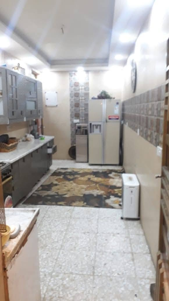 بيت للبيع 125 متر 3 غرف نوم وغرفة غسيل وصالة ومطبخ وخدمات وهول حولي وكراج كبير مع حديقة كبيرة العنوان حي الاعلام شارع عمارات الكويتي للأستفسار الاتصال على الرقم ***********  مكتب الحبيب للعقار
