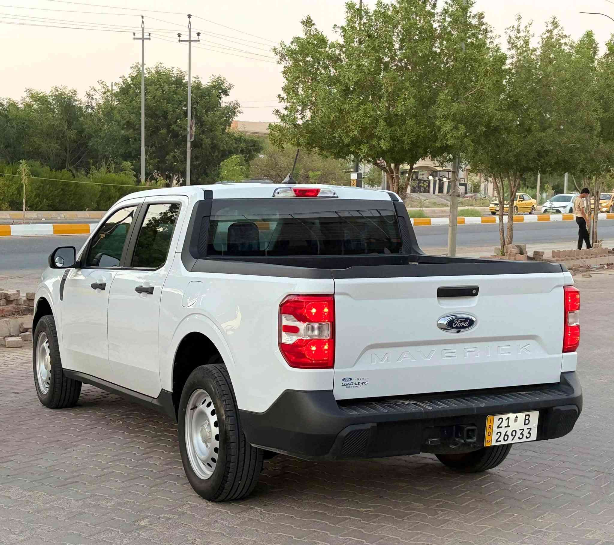السلام عليكم 
فورد مافريك XL للبيع
#للاستفسار***********
#السعر185$
الضرر فقط الدعاميه الاماميه
صوره الضرر والسونار مرفقه
حجم المحرك 20
كير محرك برغي ممفتوح
مواصفاته
شاشه لمس
كامره دواره
4 انظمه قياده 
رادار امامي + جانبي
توقف ذاتي
الكترك مود A🔄
هندبريك كهربائي 
رقم سليمانيه جديد
شرط تحويل ووكاله
مكان سياره ديالى خانقين
