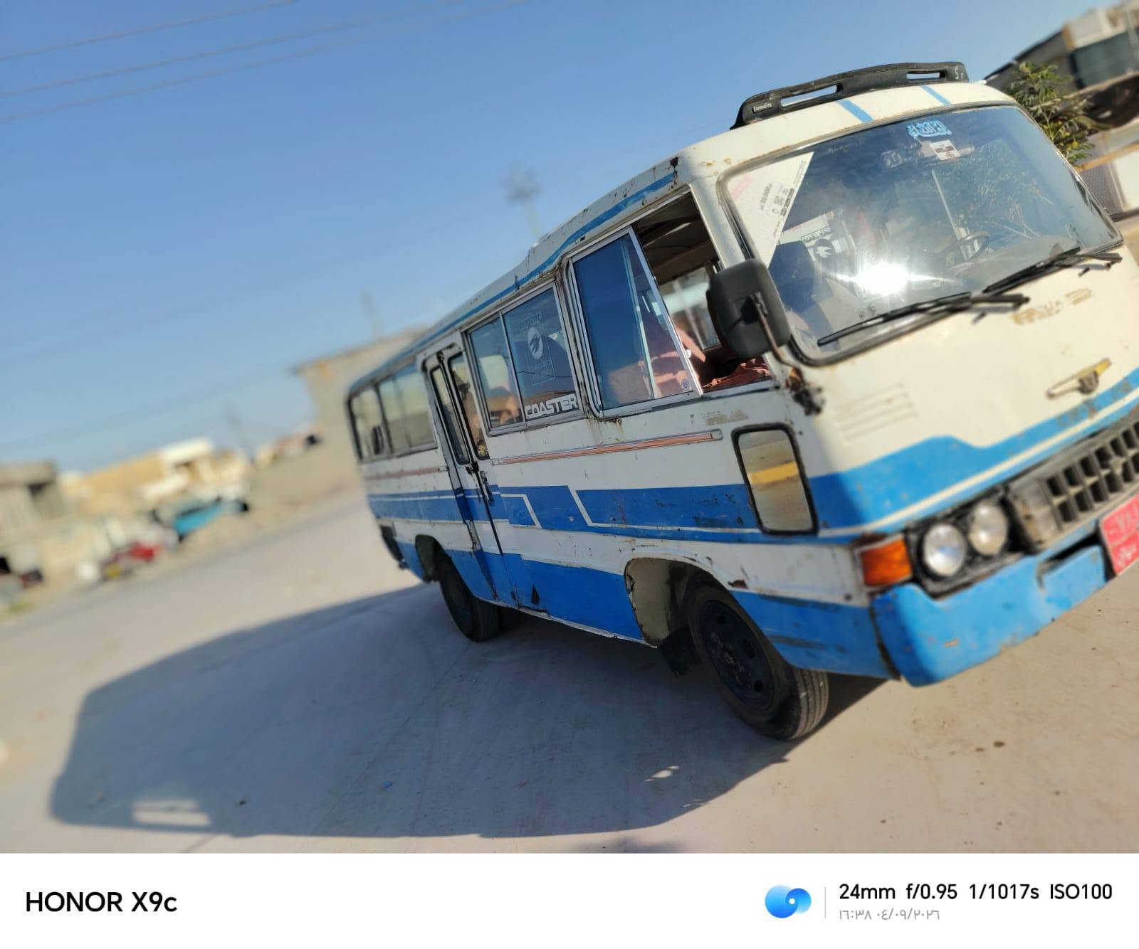 السلام عليكم كوستر للبيع موديل, ٨٢ كير_ محرك _اكسل، شرط ٦تايرات جدد والكشر جدام العين،، 
السعر ٤ونص وبي مجال،،  العنوان كركوك قضاء الحويجة ***********
