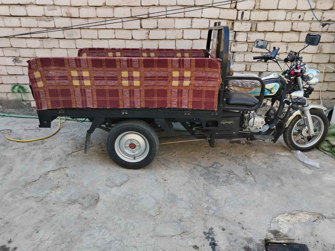 السلام عليكم ستوته جمره موديل 23 طالعه 25 كلشي مابيها فقط تسترزق بيها سعرها 3و 300 وبيها مجال حك الجيه *********** مكاني بالنجف
