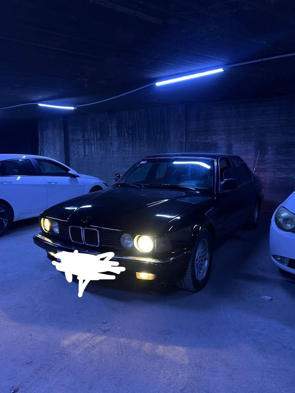 🚗 للبيع BMW موديل 1991
▫️ الحجم: 735
▫️ تبريد شغال ❄️
▫️ الماكينة مفتوحة
▫️ صبغ الجمالية بيها
▫️ تخم تاير
▫️ السيارة كاملة من كلشي
▫️ السعر: 45 ورقة وقابل للتفاوض 💵
▫️ العنوان: بغداد 📍
📞 ***********

الجادين فقط 🌹
