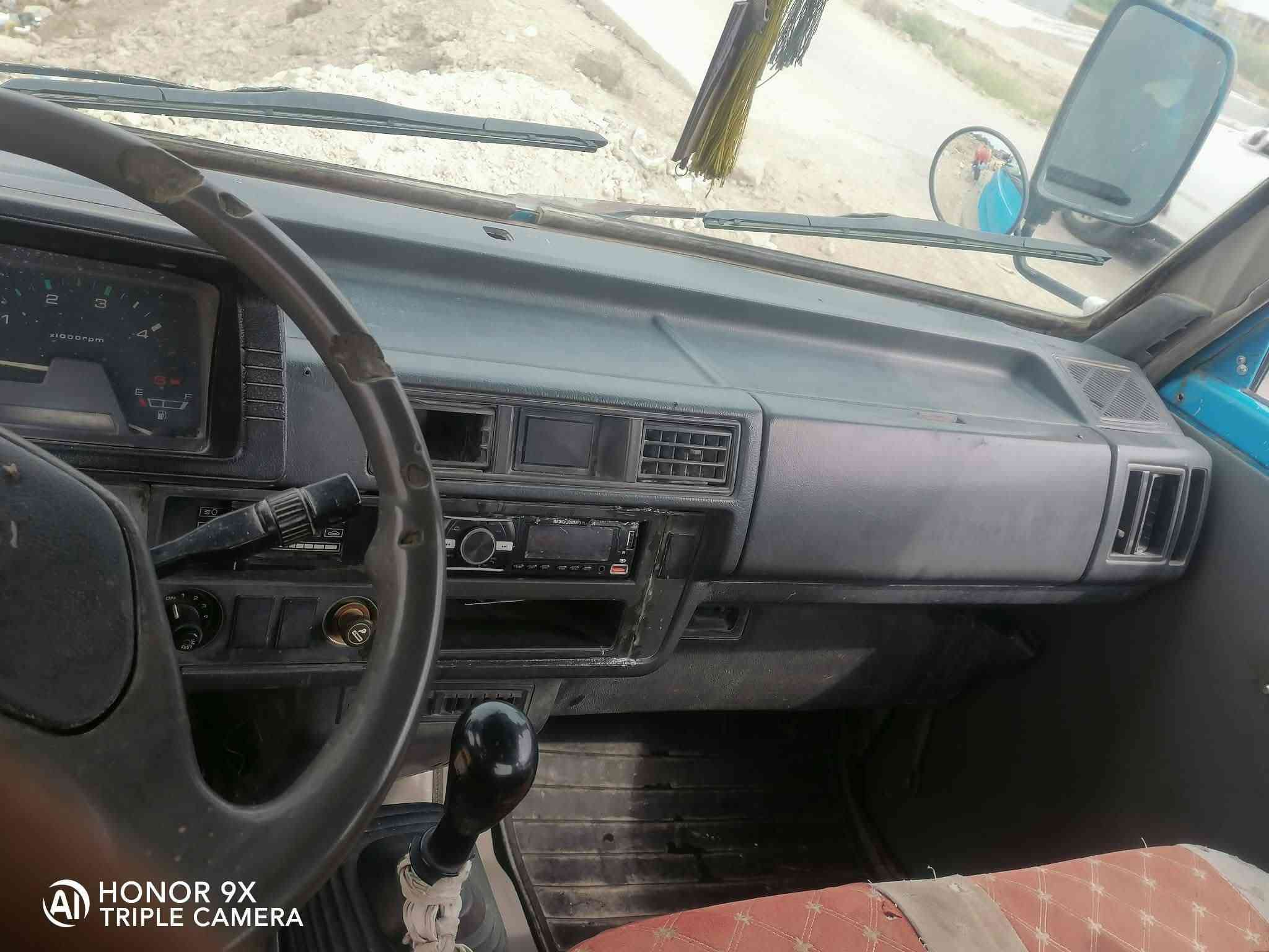 السلام عليكم  كيا حمل موديل 95سياره جاهزة تخم تاير حدايه شاصي ورقم شاصي مكفول واضح سياره جاهزة  وبسمي سنويه جديدة تحويل مباشر ***********. السعر 43وبيه مجال قليل

نص مكتوب في الصور:
- AI HONOR 9X TRIPLE CAMERA
- HONOR 9X TRIPLE CAMERA
- HONOR 9X
- TRIPLE CAMERA