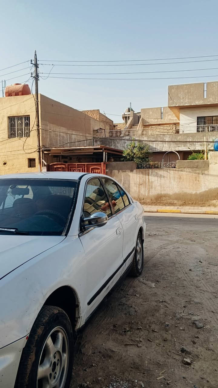 سلام عليكم مسيوبوشي مكينه كير بلادي اوتماتيك طرف ثالث وكاله فقط صدر نضيف تخم تاير جديد حداديه نضيفه دوشمه جديده رايدها ب16مكاني بغداد المدائن ***********

