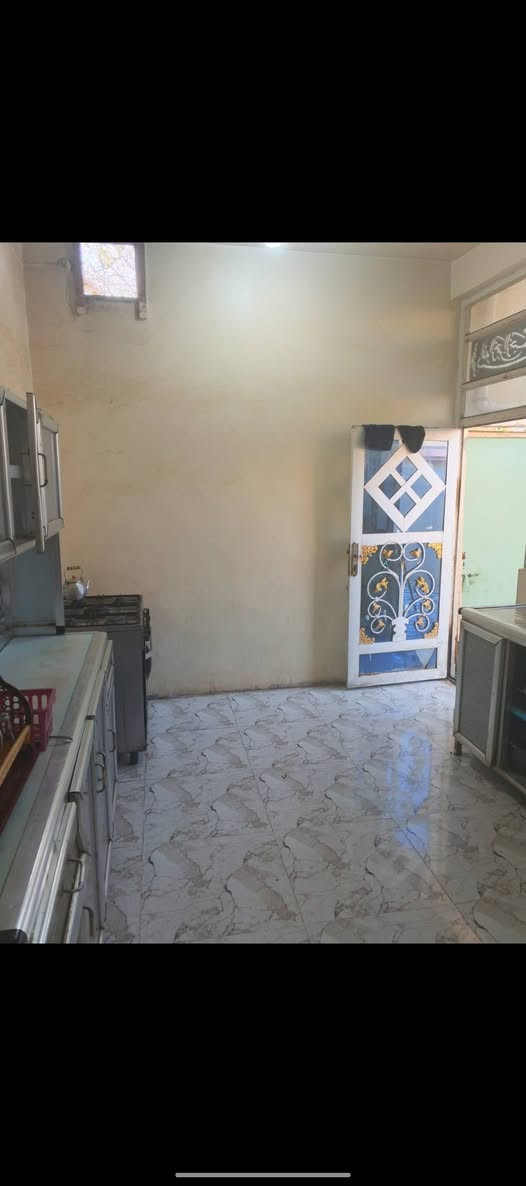 بيت للبيع مع قطعة ارض المساحة فوگ ٢٠٠/ م بناء حديت وخدمات متكاملة وبسعر مناسب مكلف بالنشر الموقع خلف مول انفنتي السعر ٦٥ وبي مجال ع الرقم ***********
