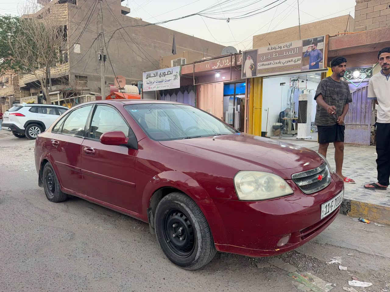 سلام عليكم شوفرليت اوبترا 2005 صبغ عام فقط تبريد كله شغال سيارة جاهزا تبديل جاملغ امامي جهة السايق رقم بغداد الجديد تحويل ثاني يوم السعر45  وبيها مجال بسيط مكانها بغداد العبيدي مكلف بل نشر اني للاستفسار الاتصال ***********
