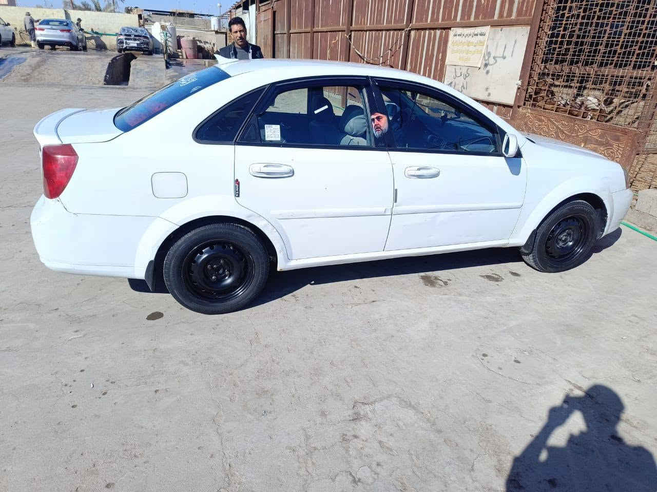 🚗 للبيع: شيفروليه اوبترا 2010
📍 مكان السيارة: البصرة
📞 للتواصل: ***********
💰 السعر: 65 ورقة – 
🛠️ المحرك: 4 سلندر – 1600cc

⚠️ أضرار السيارة
• الأضرار موضحة بالسونار المرفق مع الصور

📌 تفاصيل إضافية
• رقم السيارة: البصرة 
• شرط التحويل المباشر
• لون السيارة: أبيض
