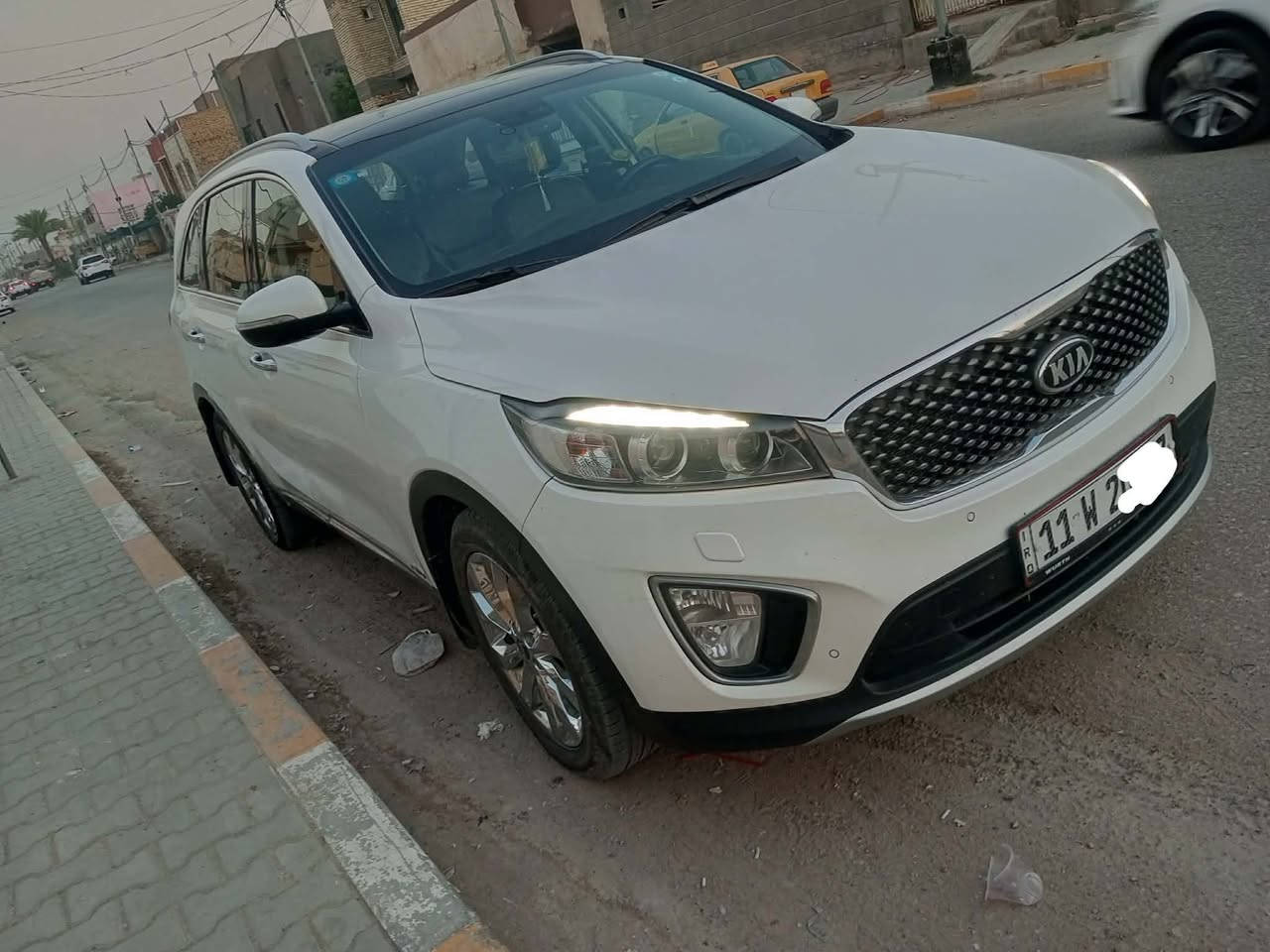 السلام عليكم من رخصت الادمن المحترم…..
‏صلوا على الحبيب محمد 🤍😍..
‏كياا سورنتوا موديل 2016 كويتية  مواصفات.....
‏6 سلندر دوووش.
‏بصمه تشغيل+ بصمه ابواب
‏داخل قرميدي.
‏بنرامه
‏3 قطع تبريد.
‏3 إنضمة قيادة.
‏مري شفط+أشاير بلمري.
‏إنارة ترحيب بلبيبان+يدات نيكل.
‏بردات بلبيبان.
‏لايتات زينون+ليدات.
‏شاشة اعطال+شاشة لمس+شاشة ديجتال.
‏7 راكب.
‏كراسي كهرباء.
‏كشنات جلد.
‏كامره دوار.
‏وبعد بيها مواصفات..
‏بسمي
‏رقم السيارة بغداد الدولي سنوية لغاية ((2028)) تتحول بكافة محافظات العراق... العنوان الديوانية 
رقم الهاتف ***********
