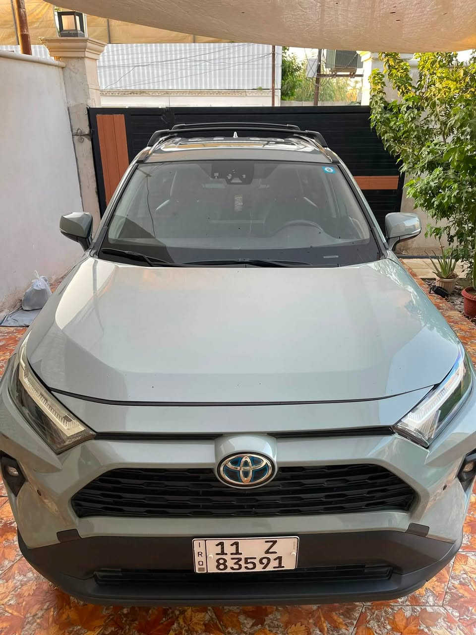 راف فور مديل 2023    السعر 220. ورقه بيه مجال
Toyota rav4 Hybrid 6     black edition 

   Four wheel

فل كامل فتحة ب  3 حركات كرستال 

الموديـــــــــــــل    : 2023 رقم الشاصي موجود بالفيديو

عدد الاسطوانات (سلندر) : 4 

سعة المحـــــــــــــــــــرك : 2500 سي سي

 نوع ناقل الحركة اوتوماتيكي 

المسافة المقطوعـــــــــة :37454كيلومتر

اللون الخارجــــــــــــــــي :   سمنتي

اللون الداخلــــــــــــــــــي : غرفة جلد  اسود
 

المواصـــــــــــــــــــفات :-  

فتحة كرستال ثلاث حركات 

5 كامرات 360 درجه

داش كام من شركة تويوتا

حساس امامي

مانع تصادم امامي

حساس خلفي

مانع تصادم خلفي

فــــــــــــــــــرش جلد اصلي 

شاشــــــــــــــــــــــة  كبيرة JBL 

سيستم صوت سماعات JBL

كشن السائق كهرباء ميموري

مقاعد امامي حامي  

كامره امرايه الوسط

مرشات جانبيه

استيرين تدفئه

كشافات

كامــــــــــــــــــــــيرا خلفية

كامره اماميه

صندوق خلفي كهرباء مع خاصية الفتح QUICK RAPIDE يسمو فتح صندوك ابو چلاق

تحديد المسار على الطرق

Auto hold 

اضواء Led اصلي

هاند بريك كهرباءفي

بصمـــــــــــــــــــــة تشغيل 

بصمة ابواب عدد 5  

مصـــابيح امامـــية AUTO  

تحــــــــكم كامل من الستيرن

جـــــــــــــــــــــــــنط 18سبورت بكج  

خاصــــــــــية الثبات الالكتروني 

المكابح مانــــــعه للانزلاق ABS  

عدد12 من الوسائــــــــــد الهوائية 

راديو / مسجل MP3 / مشغل CD USB ,,,,,, AUX ,,,,, BLUETOOTH

والعديد الاضفات اخرى

السياره مبدل بيه بنيد وجاملغ. صبغ نفسه 

***********  
وتساب متواجد
