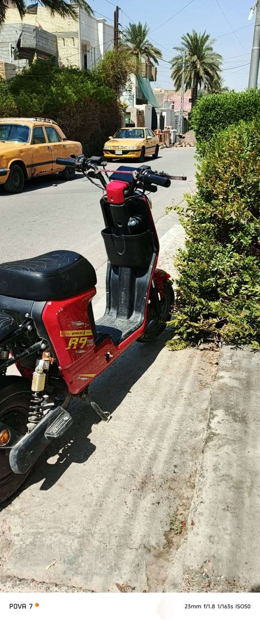 سلام عليكم دراجه شحن🔋R9 WINEEبطاريات5عل فحص نضام بك+نضام بي  لايت عالي وناصي  بيها منفذ يواسبي كهربائيات كلها شغاله كامله مكمله أي نقص أو عطل ما بيها سعر 300وبيها مجال مكان بغداد خلف سيطرة الشعب رقم ***********
