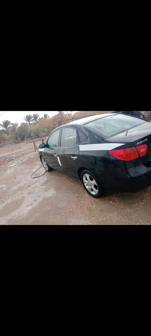 ادوات فول موصفات
فتحه جام تضليل اخضر شركه
كشنات جلد تدفئه
تبريد ثلاجه شرط
محرك كير كفاله شرط 

السياره نظيفه حيل ماشيه168الف
مكاني كربلاء السعر 42وبيه مجال قليل
***********
