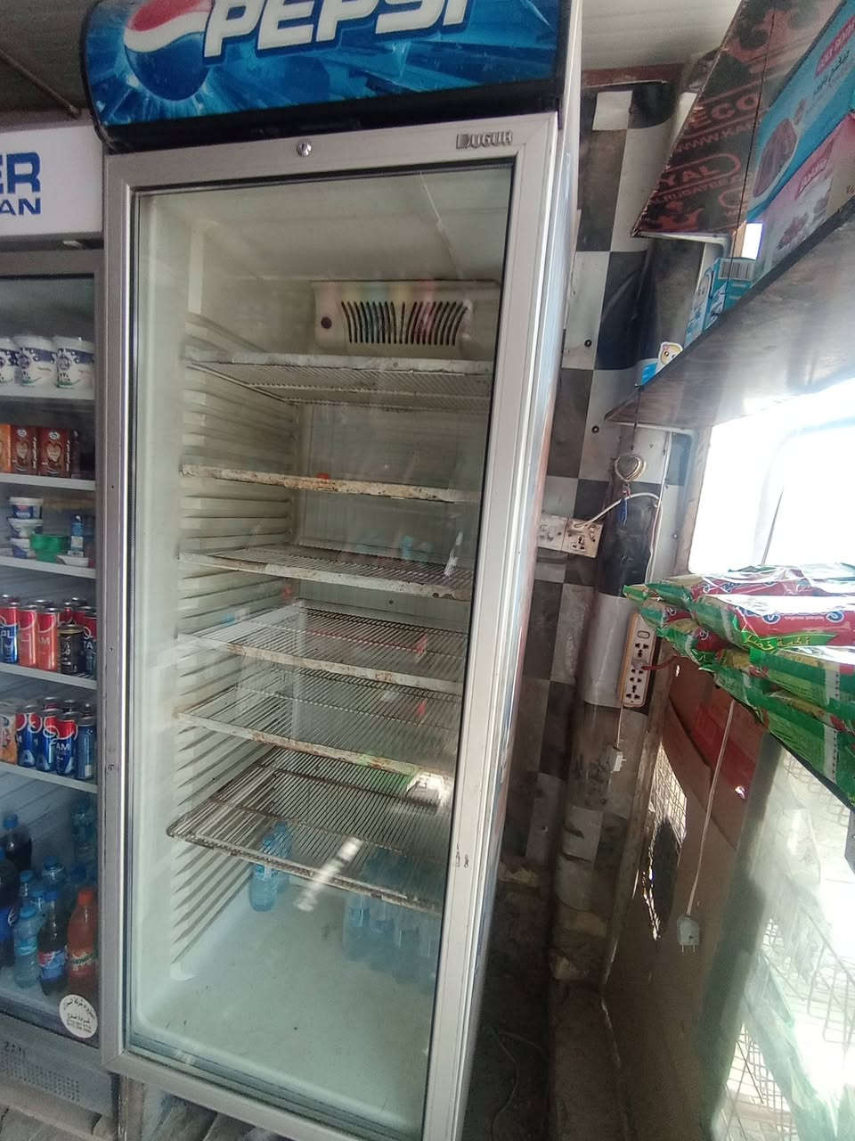 بغداد • حجم كبير • شغالة