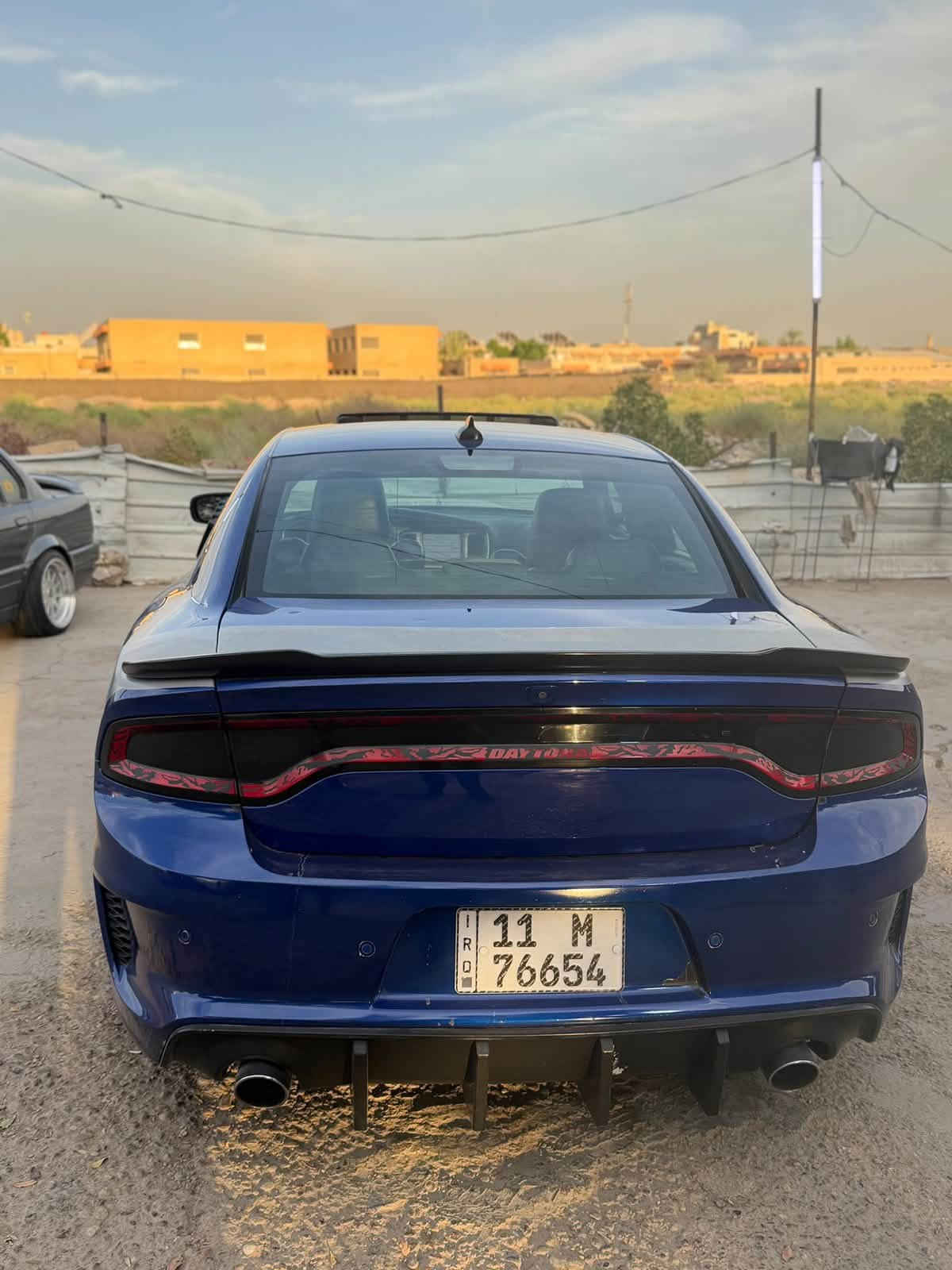 جارجر دايتونه موديل 2019 هيمي 5700 RT
ماشية 71الف ميل
 السيارة مختمة كشنات ودشبول 
سيارة فول مواصفات 
كشنات كهربائية تدفئة تبريد
خزن ذاكرة ميموري
رادارات
داخليتها نضيفة كلش 
ضربتها من الوارد دعامية اماي وجاملغات امامي ثنين  
تكمه مصبوغة 
بيها رصعات بسيطة على الجنطة 
بيها شخط بالباب الأيسر الورة السايق 
السيارة مكينتها فول مابيها عطلات
السيارة تحتاج بس غاز للتبريد وتحتاج تكحيل بسيط
مكانها بغداد اعلام البياع 
صور الحادث ضمن المنشور 

السعر 190 وبيها مجال 

***********

***********
