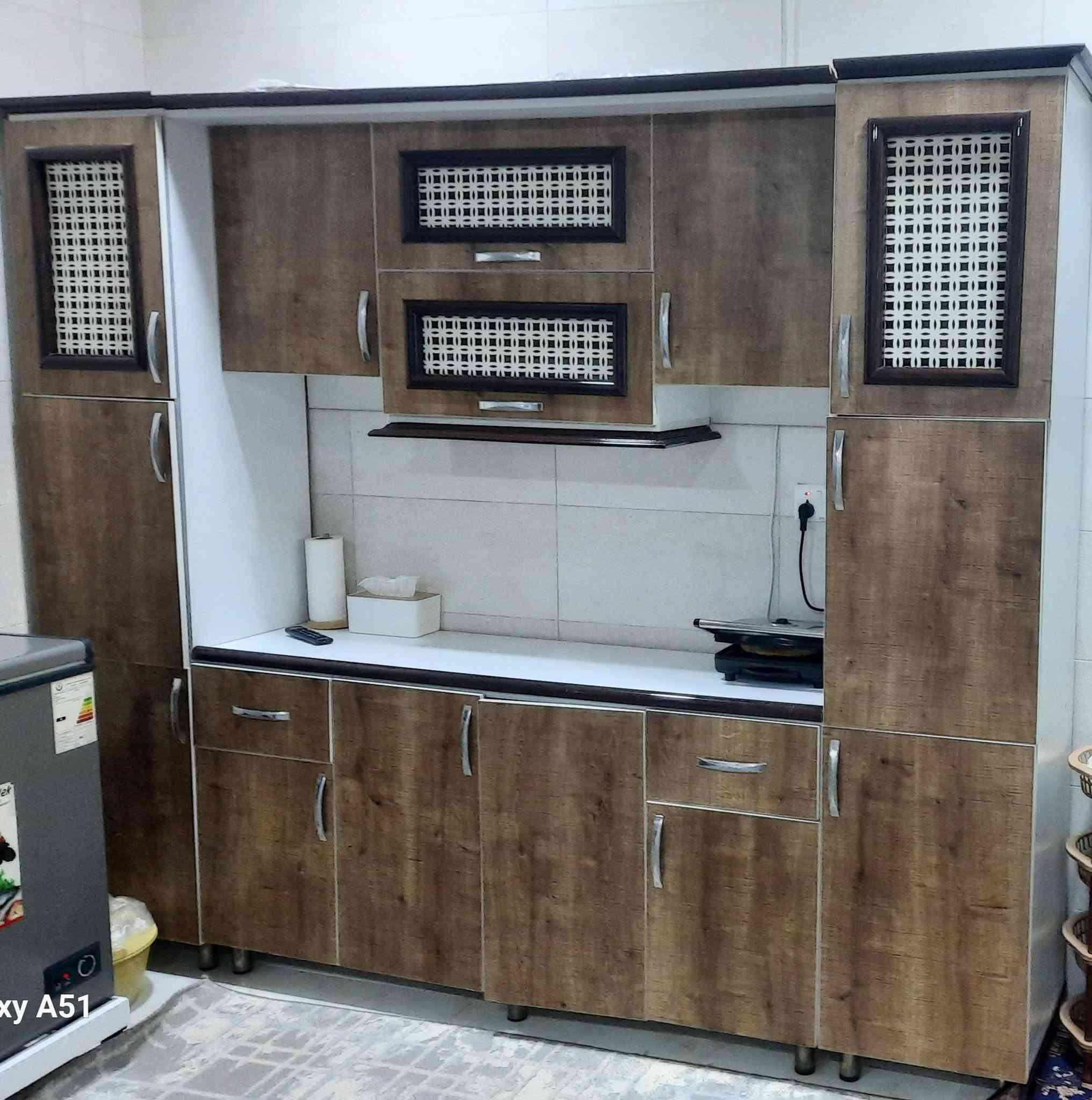 كونتر لبيع عرض مترين ونص . مع سنك.
سعره 200 وبي مجال  .
لاستفسار الاتصال ***********

نص مكتوب في الصور:
- xy A51