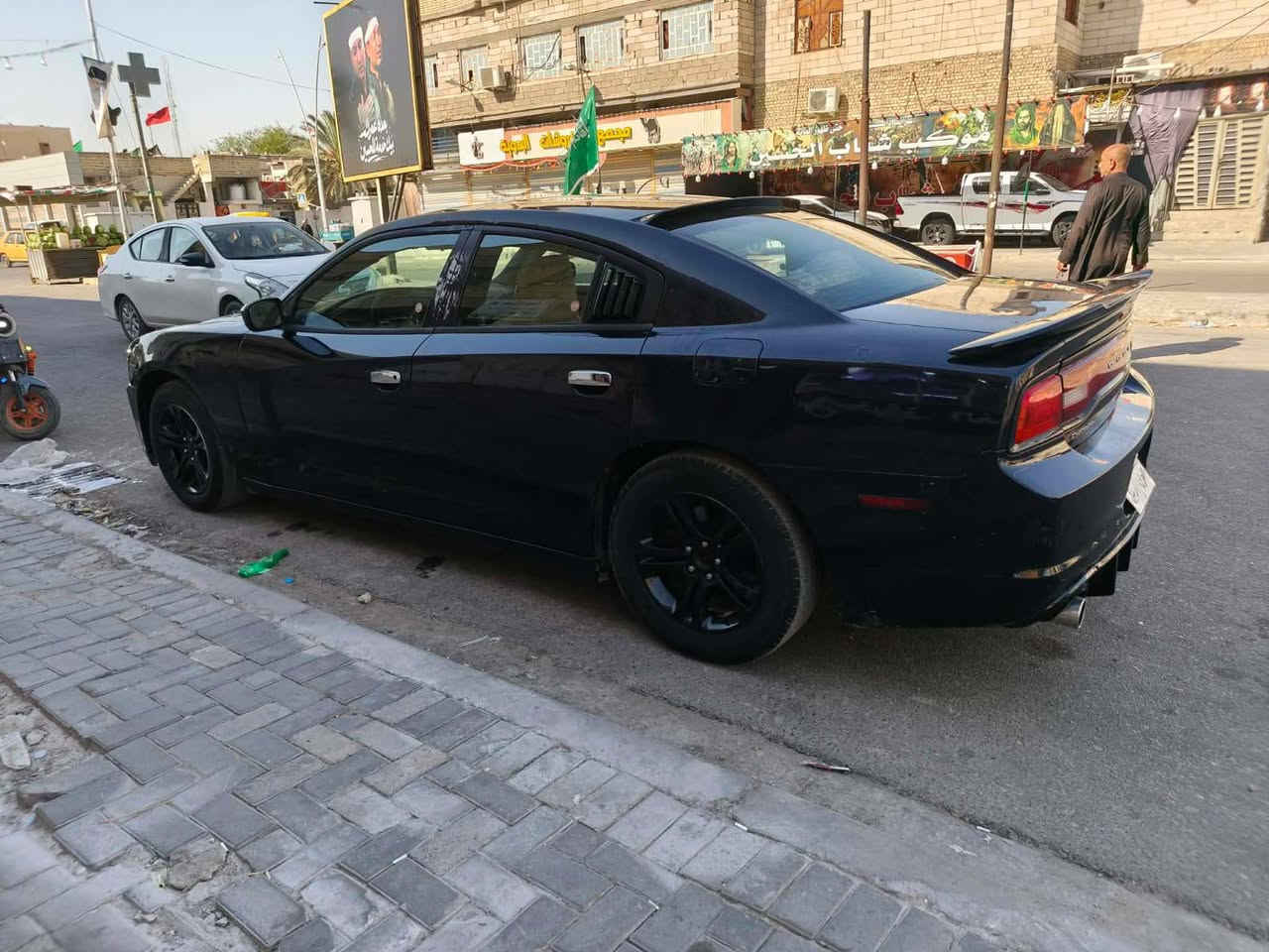 السلام عليكم شارجر 2014كصة جنطه ادوات متوم 
سياره جاهزه مكينه 3600كير  حداديه جديده تخم تاير جديد 
مكان ذي قار الشطره السعر48وبيها مجال الاستفسار اتصل على ***********
مراوس حسب القناعه
