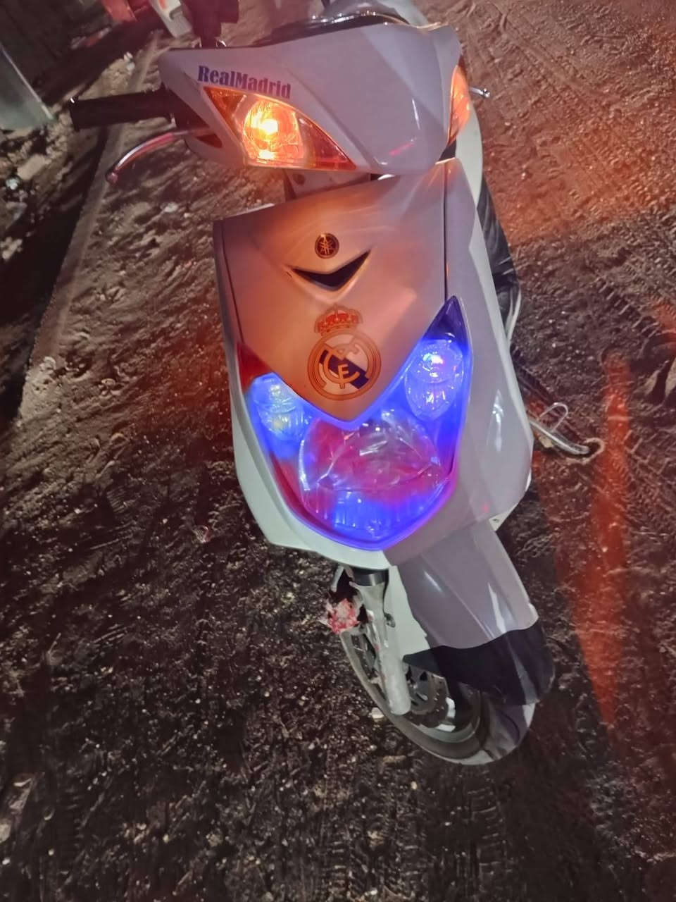 سكنس فحل نوزل 140 دراجه سلف وهندر نگره كلها شغاله دراجه مبدل بوش وبستم دراجه نص نگره كلها شغاله مابيها اي عطل هذا رقمي *********** السعر 550 الف
