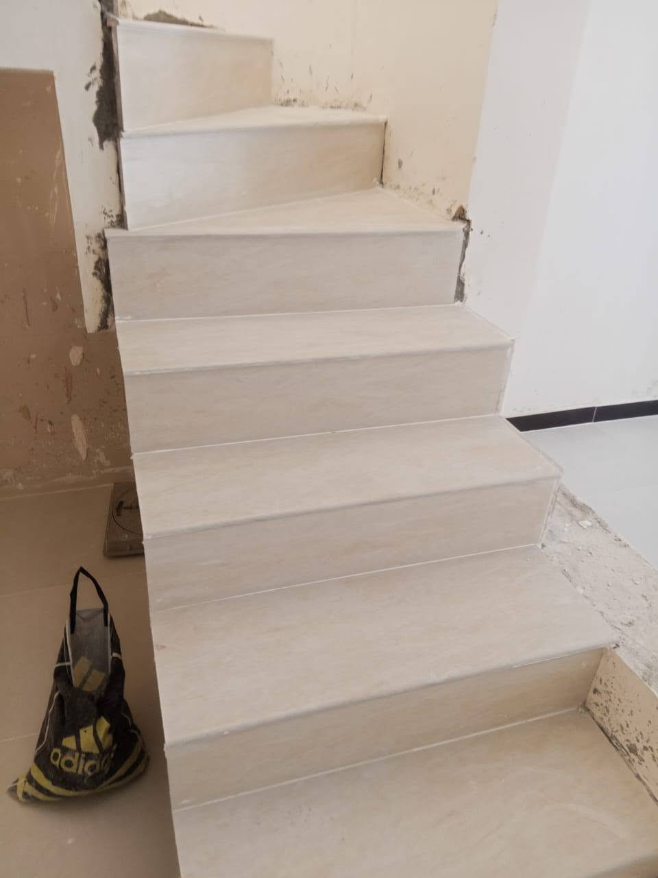 كادر سيراميك خلفه مصري شغل ليزر تسليم هندسي للتواصل ***********
