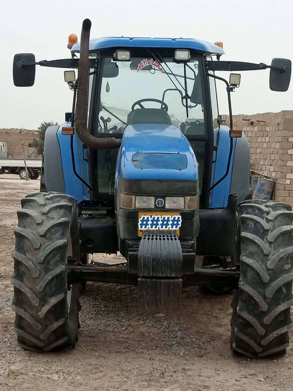 السلام عليكم للبيع مكينه نيوهولند حجم 130رقم اربيل المكان ديالى‏‪***********‬‏
