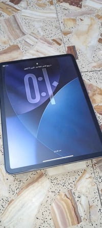 آيباد برو ١١ • ٢٥٦ • بطارية ٨٤٪