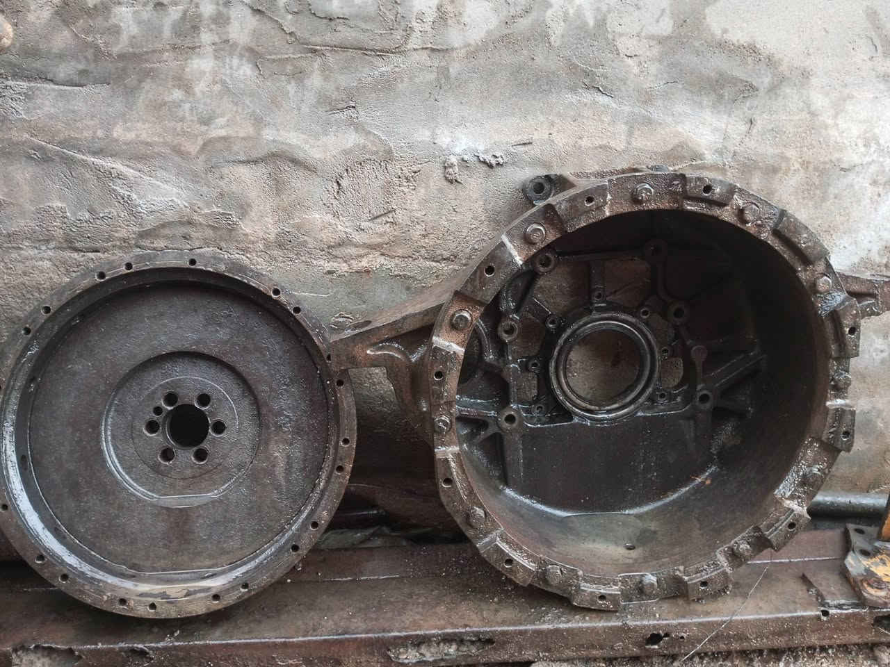 سلام عليكم 
البيع محرك بي 102
ستندر لا بخار ولا تنقيص
+طبكه اصليه+اذان اصليه
العنوان بغداد 
***********
