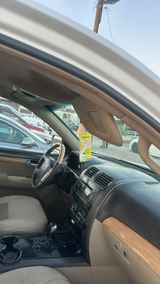 السلام عليكم
للبيع او مراوس حسب القناعه
kia موهافي 
موديل 2012 
وارد خليجي 
بيها كم قطعه صبغ
سياره كير محرك بعدهن جدد
مبيها اي نقص بمعنه الكلام 
تحويل مباشر
فتحه سقف 
للاستفسار 
***********
