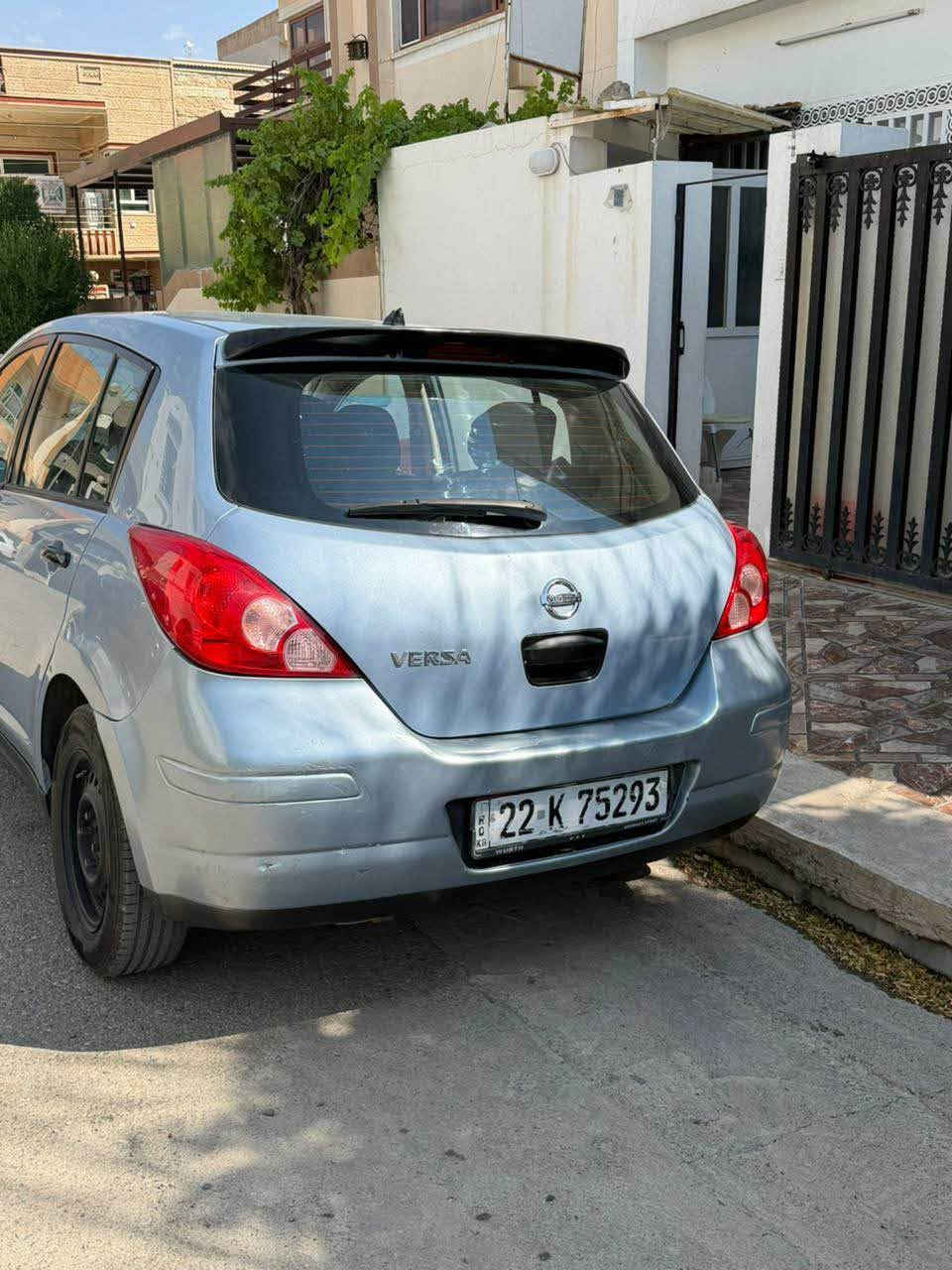نیسان ڤیرسا مودیل 2012
سبوغ بیج پارچە جمپیکی خفیف
هه یە پیشی گیرومە کینە و تە بریتی 
بی کیشە یە سە نە وی نوییە نرخی
68مجالی کی کە م ژ.م***********وتسئاپ أربيل, العراق
