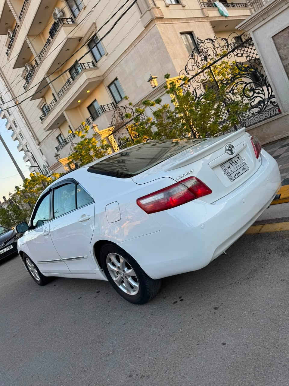 السلام عليكم
للبيع كامري ٢٠٠٨ خليجي GLX

مواصفات 

فتحة سقف بردة خلفية كهرباء حساسات خلفية 

كشن كهرباء ستحكمات ستيرن كروز سرعة 

سيارة مسويلها ادامة كاملة منضومة تبريد جديد 

فريز جديد صدر امامي خلفي كلة كلة جديد نفضتة 

نفض باتري جديد تايرات مبدلهن تخم مال بالة 

دوشمة داخل جديدة تدفئة شغالة سيارة حلوة وما 

بيها اي نقص لايتات عالي وناصي كلة زنون حتة لبروجكتر

سيارة بيها صبغ جاملغ امامي يمين وبيها هلالات الجاملغ الخلفي سيارة بدون شاصي ولا دواخل ونصبتها حيل حلوة

مكان السيارة الانبار فلوجة بيع فقط بدون مرواس

السعر ١٠٨ وبيها مجال 

رقمي ***********
