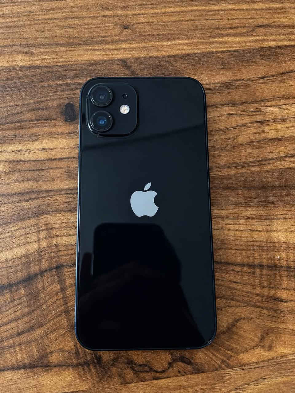 آيفون 12 عادي | 128GB | أسود
البطارية: 77%

🔺 الجهاز وتر بروف — ممفتوح ولا داخل صيانة

 السعر: 350,000 د.ع

الجهاز ممفتوح ولا داخل صيانة ولا مرفوع، وأنطيك بي ضمان أسبوع تفحصه بي من ناحية الوتر بروف أو مفتوح أو مبدل بي قطعة، وإذا طلع بي أي اختلاف عن المواصفات الي ذكرتهن، ترجعه واني مسؤول، حتى أجور التوصيل ما أخليك تدفع 🤍

⸻

آيفون 12 عادي | 128GB | ازرگ " نيـلي "

البطارية: 95%
🔺 الجهاز مو وتر بروف — مفتوح
الشاشة مبدلة
البطارية مرفوعة
السعر: 280,000 د.ع

━━━━━━━━━━━━━━

 للتواصل والاستفسار:
متوفر 24 ساعة على ماسنجر أو واتساب.

📞 ***********

⚠️ الأسعار ثابتة وغير قابلة للتفاوض. بـحكم كل جهـازك ونظـافته يتقيم بكـذا شعر 

مكـاني بغداد ....
