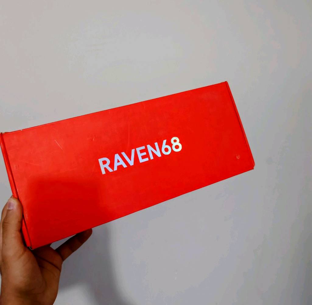 ​🔥 كيبورد ميكانيكي / مغناطيسي Raven68 احترافي للچيمنج! ⌨️⚡
️
​السويتشات: مغناطيسية (Magnetic Switches) لاستجابة فائقة السرعة وأداء ممتاز بالألعاب.

​الحجم: 65% مدمج (يوفر مساحة حركة كبيرة للماوس).

​الإضاءة: RGB متدرج وأنيق جدًا.

​الملحقات: الكيبل الأصلي + أداة فتح الكيبس.

​✨ الحالة: أخو الجديد كلش ونظيف جداً.

💰 السعر: 40 ألف دينار بس!

​📍 الموقع: بغداد - العطيفية (قرب جامع براثا)

🚚 توصيل لجميع المحافظات 🇮🇶

​📩 للطلب: أرسل رسالة للبيج