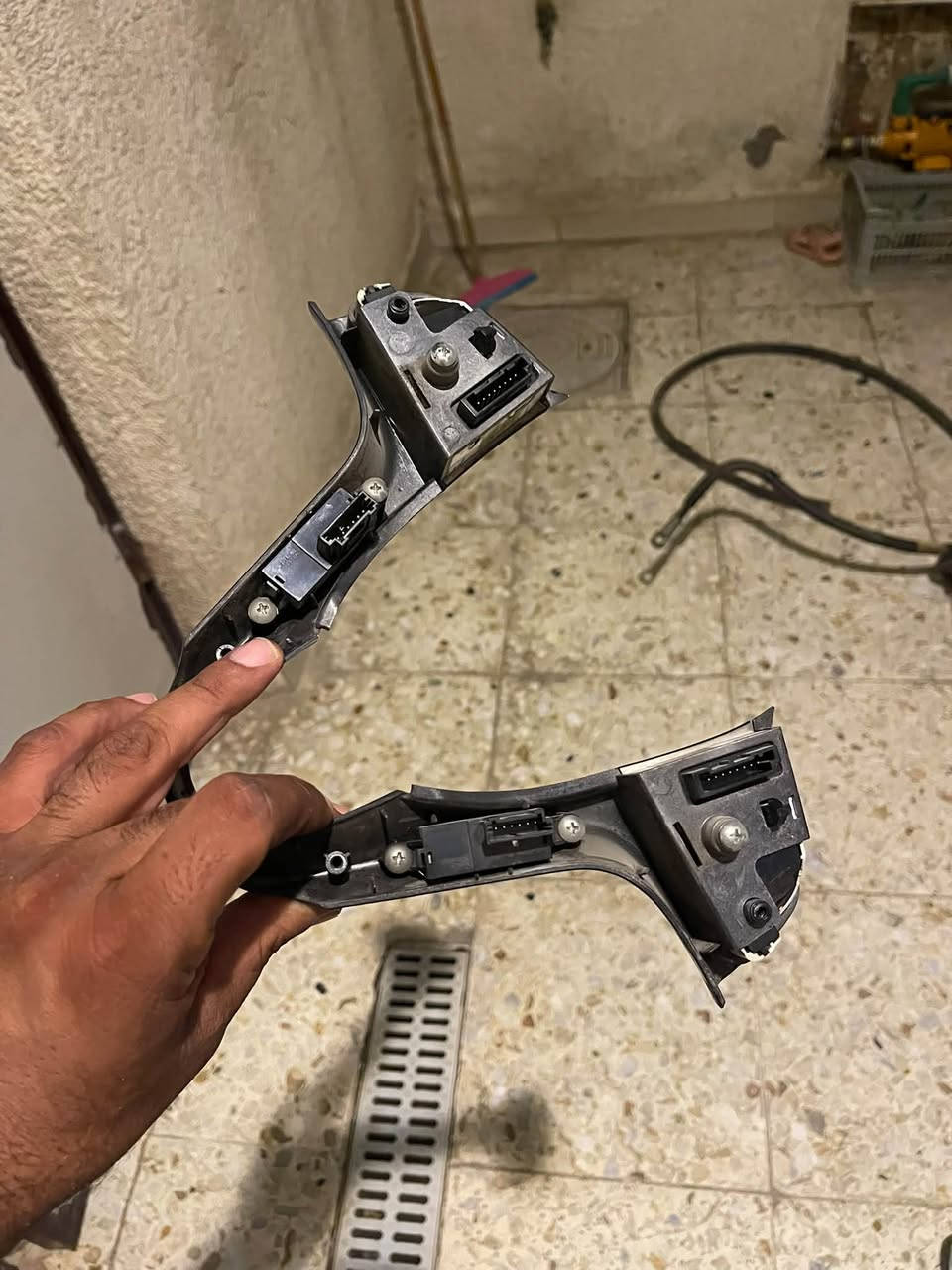 اكسنت أمريكي • قطع غيار