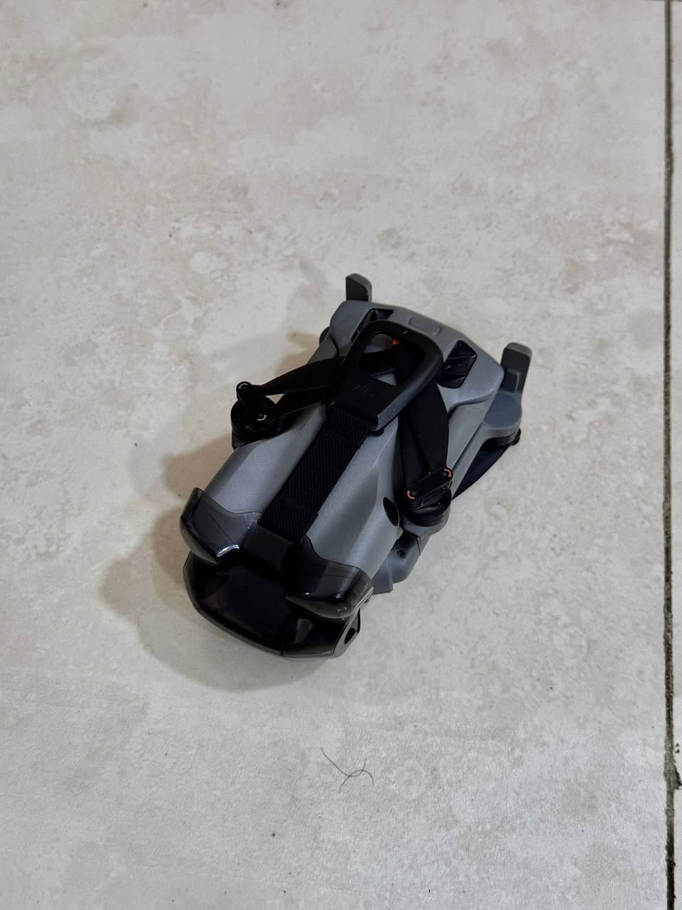 Dji mini 5 pro combo 
درون نضيفه ما طايرة هواي كامل ملحقاته وياها درون جديده كلش 
التواصل *********** 
واتساب
