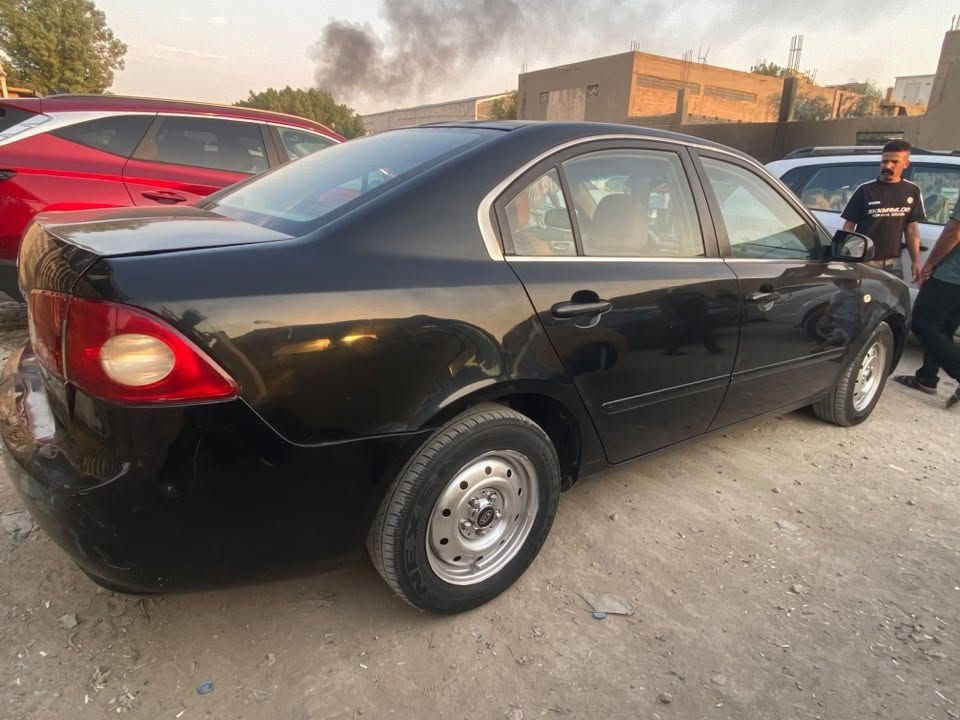 للبيع كيااوبتما خليجي 2008تبريد ثلج كير مكينه حدادية جديده السياره بيه تلث قطع صبغ جاملغ بنيد قبق جنطه جاهزه من كلشي رقم انكليزي باسمي السعر 90وبيه مجال 
***********
