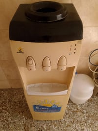 براد مي الحافظ ممتاز جدا شغال و ثلاجته كذلك شغاله 90 و بي مجال زين
